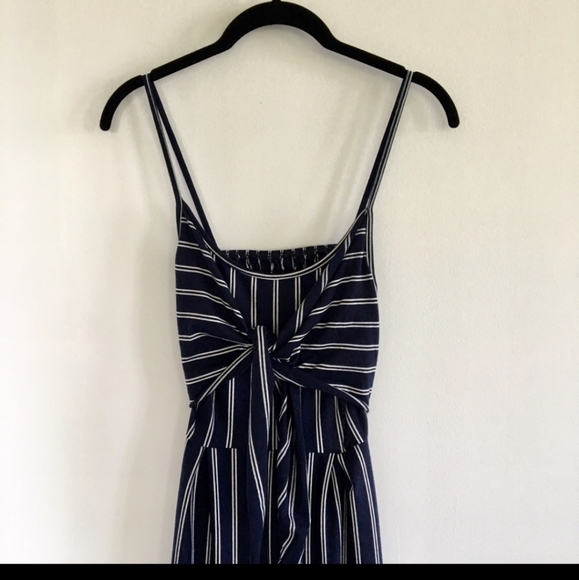 Bow front jumpsuit - Picture 4 of 4